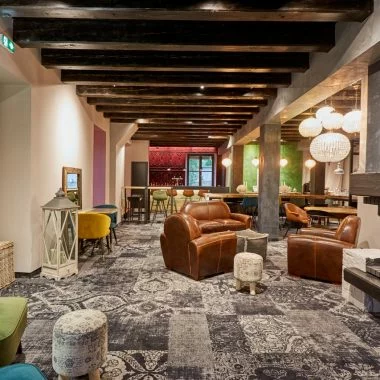 hmw_fcom_hotel_salon 01